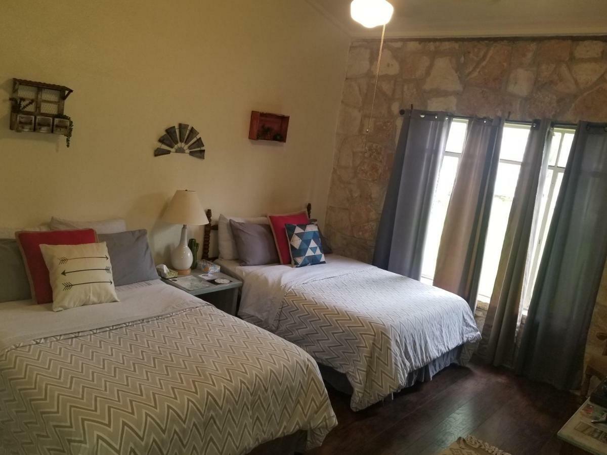 The Lodge At Cypress Falls Wimberley Exterior foto